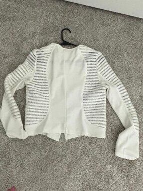 Michel Women’s White Asymmetrical Decorative Panels on sleeves and sides Zip L